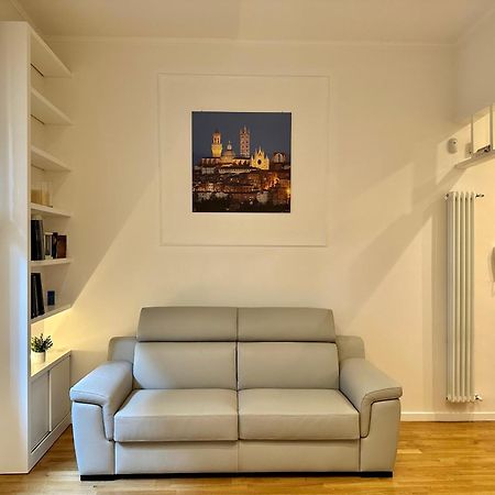 Sisters' Home - Appartamento Nel Centro Storico Con Terrazzo, Aria Condizionata E Vasca Da Bagno Siena Dış mekan fotoğraf