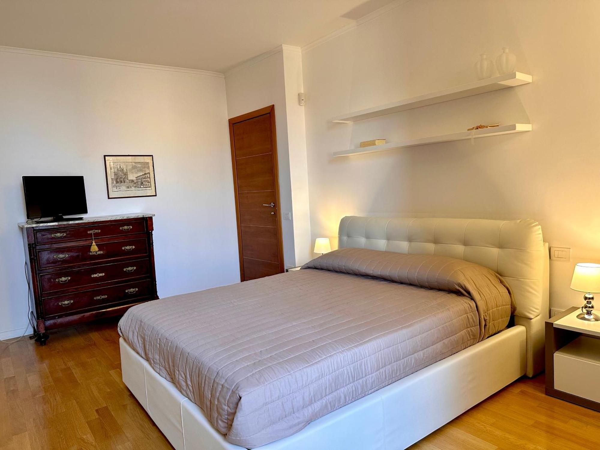 Sisters' Home - Appartamento Nel Centro Storico Con Terrazzo, Aria Condizionata E Vasca Da Bagno Siena Dış mekan fotoğraf